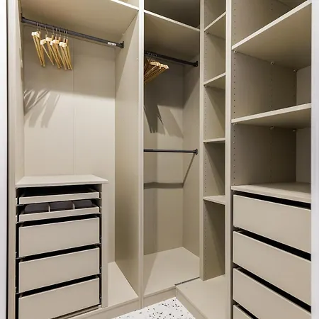 Kashmir Comfort アパート ワルシャワ